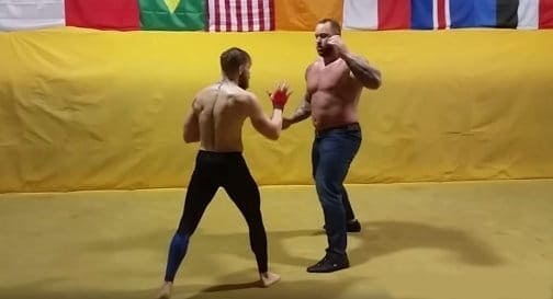 Конор МакГрегор против Григора «Горы» Клигана