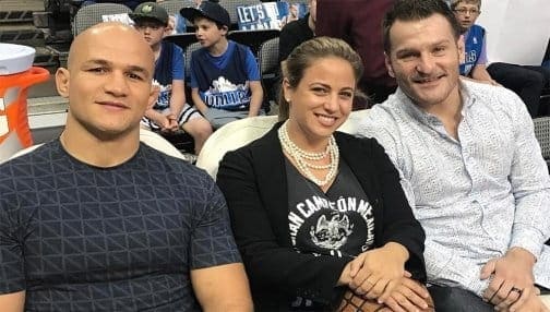 Стипе Миочич и Джуниор Дос Сантос поучаствовали в импровизированном баттле