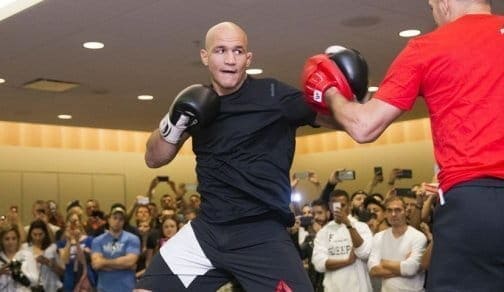 Джуниор Дос Сантос: «Жозе Альдо заслуживает незамедлительный матч-реванш больше, чем Ронда Роузи и Кейн Веласкес»