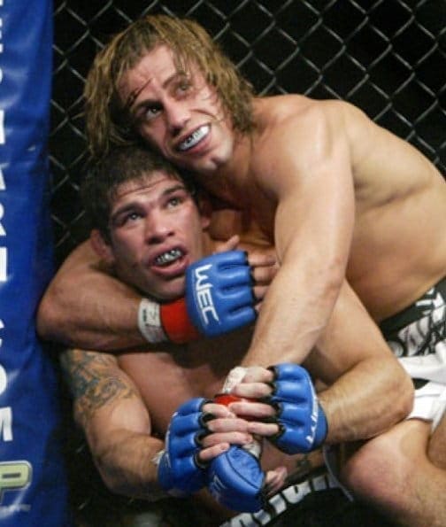 Рафаэль Ассунсао выбывает из поединка с Юрайа Фэйбером