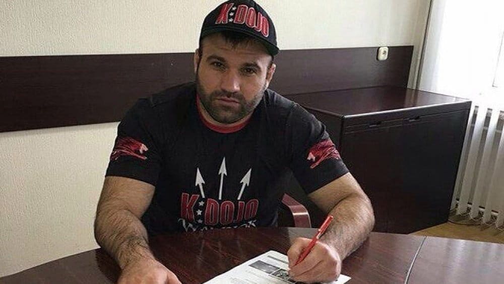 Азамат Мурзаканов подписан в UFC