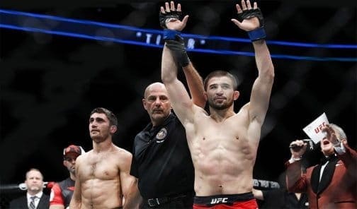 Рустам Хабилов: «Конору нужно отдать должное, но Хабиб его просто снесет»