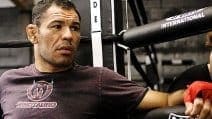 Президент UFC хочет, что бы Большой Ног ушел в отставку Президент UFC хочет, что бы Большой Ног ушел в отставку