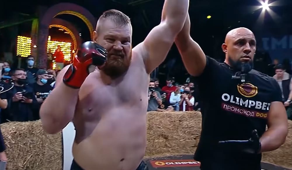 Вячеслав Дацик разгромил соперника в кулачном бою (видео)