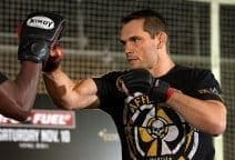 Став вице-президентом ONE FC, Рич Франклин сможет выступать в UFC Став вице-президентом ONE FC, Рич Франклин сможет выступать в UFC