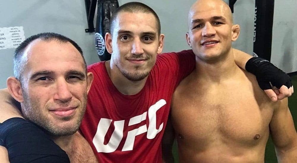 Дмитрий Сосновский выбывает из состава участников UFC Fight Night 116