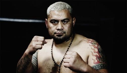 Марк Хант подписал новый контракт с UFC