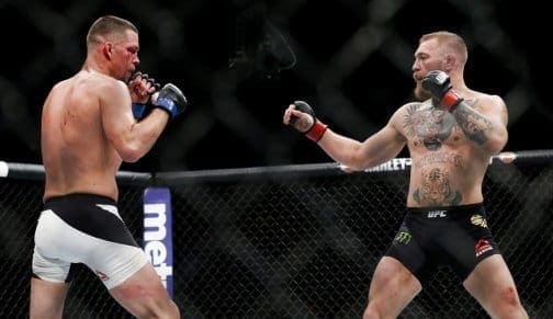 Бонусы турнира UFC 196