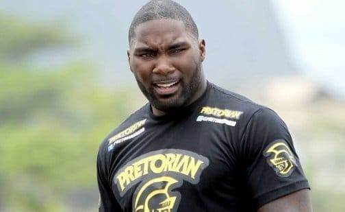 Энтони Джонсон выбывает из поединка с Гловером Тейшейрой