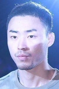 Янг Сэм Юнг / Young Sam Jung