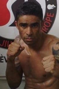 Жуниор Сантос / Junior Santos (Caveirinha)