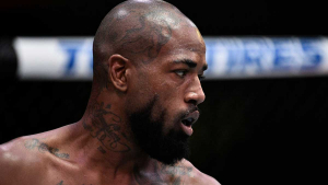 Турнир UFC 319 потерял один бой