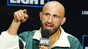 У UFC новый план на бой Алекса Волкановски