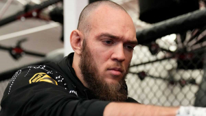 Бой Усмана и Уокера на турнире UFC в Рио-де-Жанейро отменён