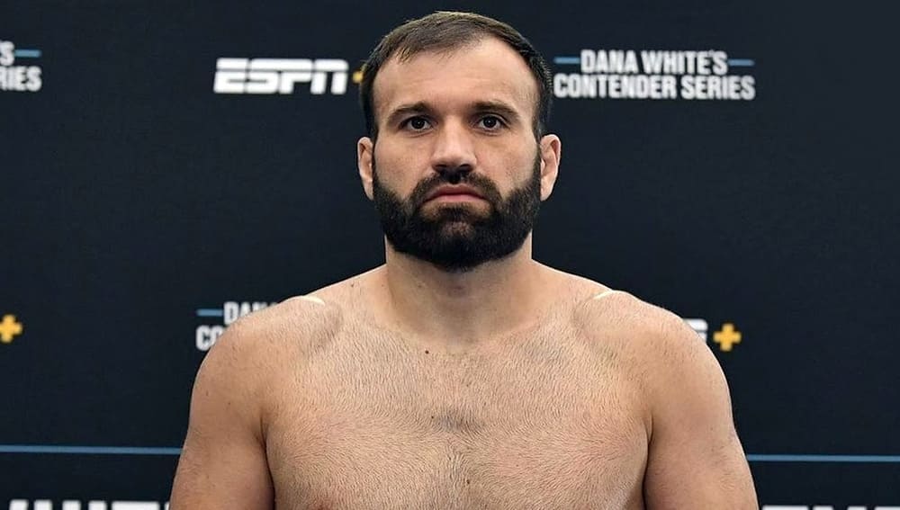 Азамату Мурзаканову назначен дебютный бой в UFC