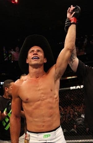 Бонусы UFC 150: Серроне, Гиллард и Бермудес увозят домой по 60 000 $