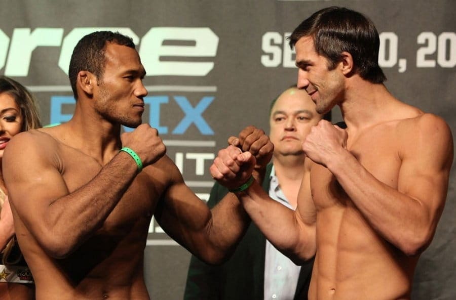 Видеоархив: Роналдо Соуза против Люка Рокхолда на турнире Strikeforce в 2011 году