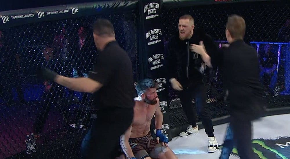 Конор МакГрегор бесчинствует на турнире Bellator 187 в Дублине