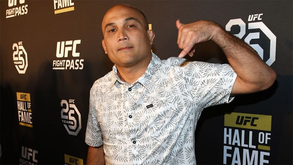 Член Зала Славы UFC устроил пьяную драку в ночном клубе (видео)
