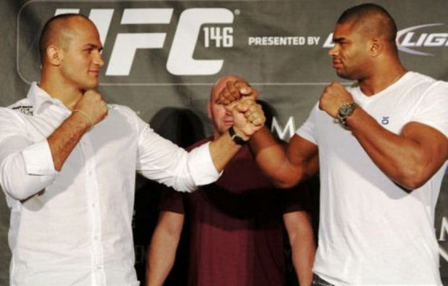 Alistair Overeem vs Junior dos Santos