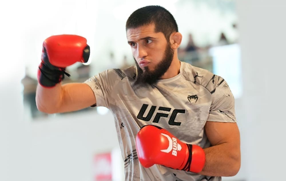 Менеджер Махачева: «Ислам станет чемпионом UFC в трех дивизионах»