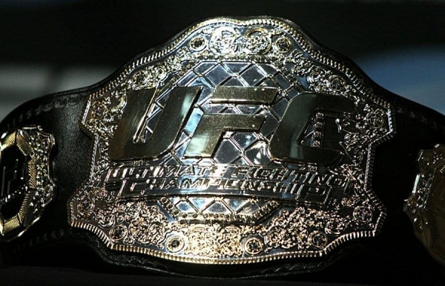 чемпионский пояс UFC