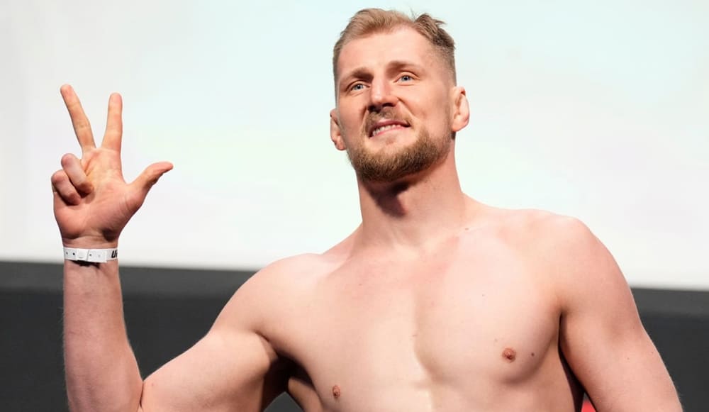 Александру Волкову назначен очередной бой в UFC