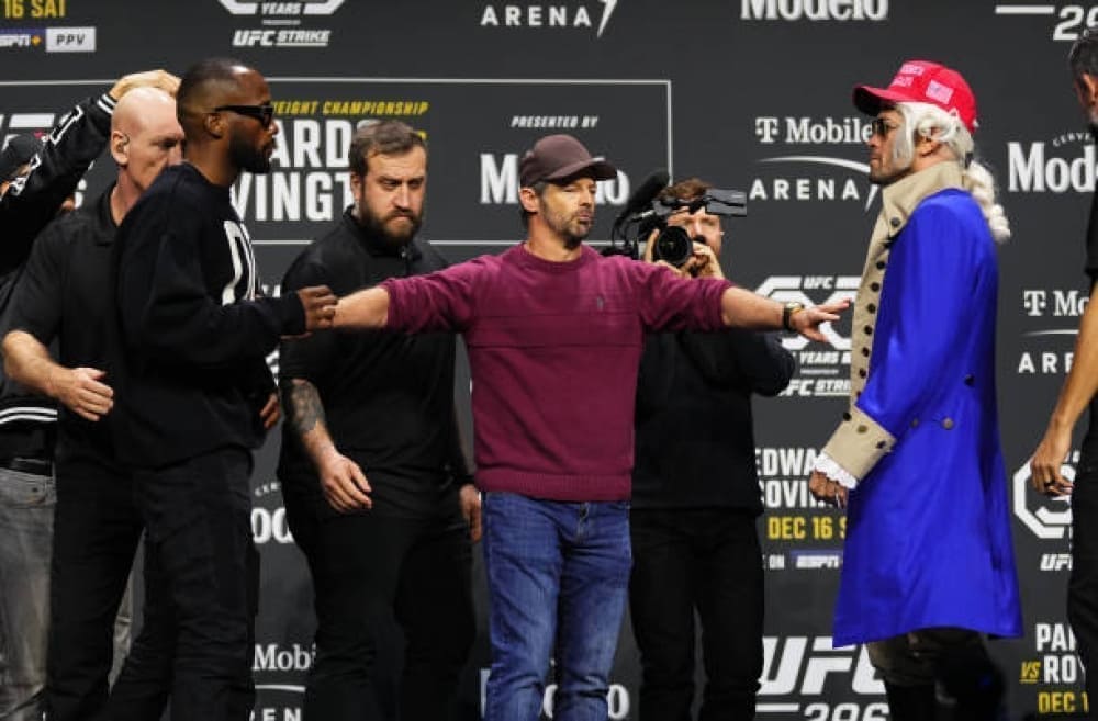 UFC 296: пресс-конференция и битвы взглядов