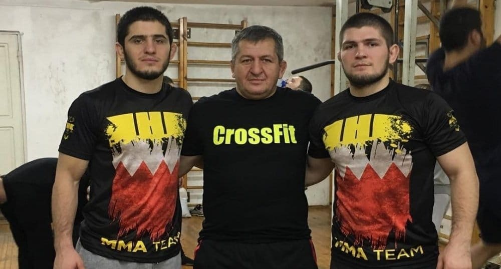 Отец Нурмагомедова: «Хабиб готов подняться в полусредний вес ради поединка с Сент-Пьерром»