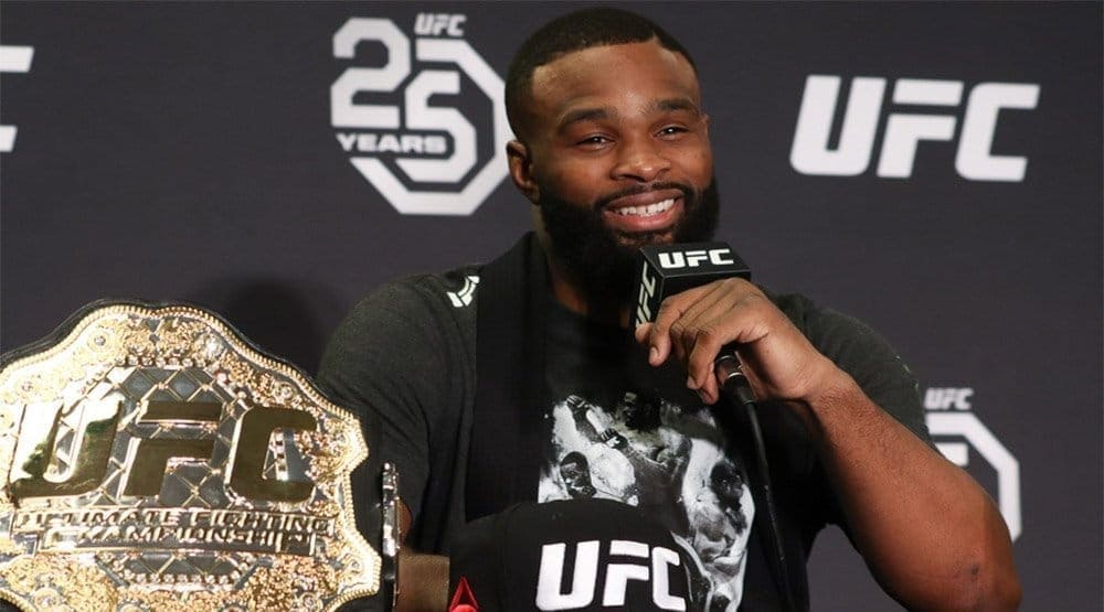 Тайрон Вудли ответил Сантьяго Понзиниббио