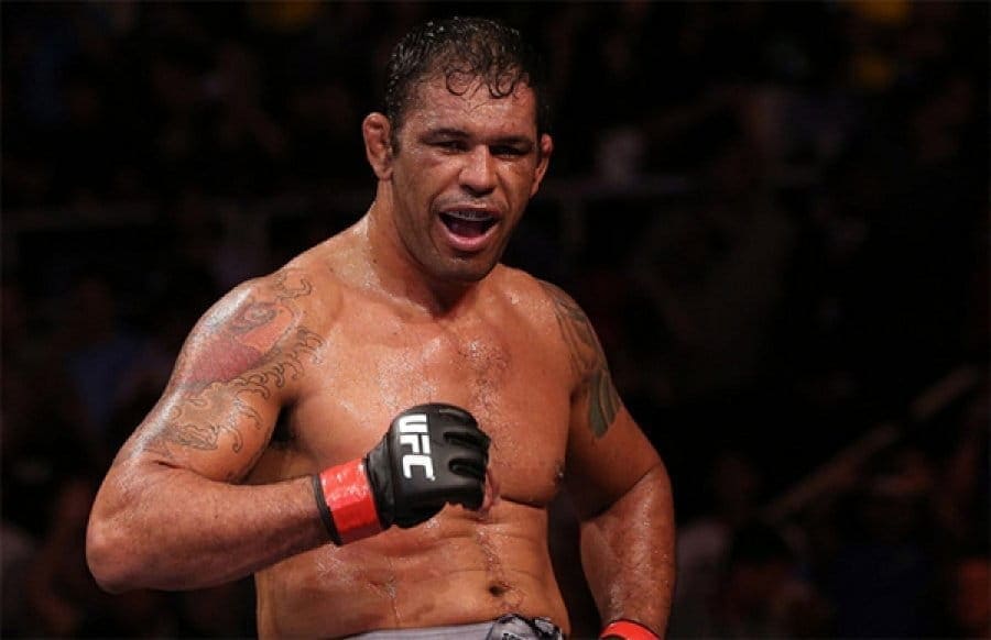 Антонио Родриго "Минотавр" Ногейра (Antonio Rodrigo Nogueira  "Minotauro")