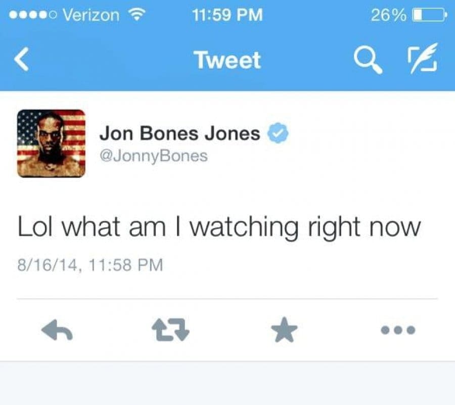 Джон Джонс издевательски прокомментировал поединок Бэйдер - Сент-Пру, а затем удалил сообщение