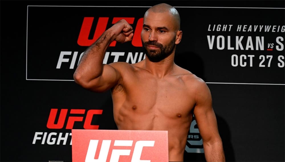 Артем Лобов готов бесплатно подраться с Зубайрой Тухуговым в UFC