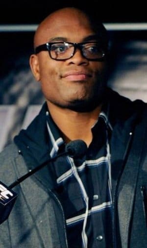 Эд Соарес: «Андерсон Сильва проведет все девять матчей по действующему контракту»