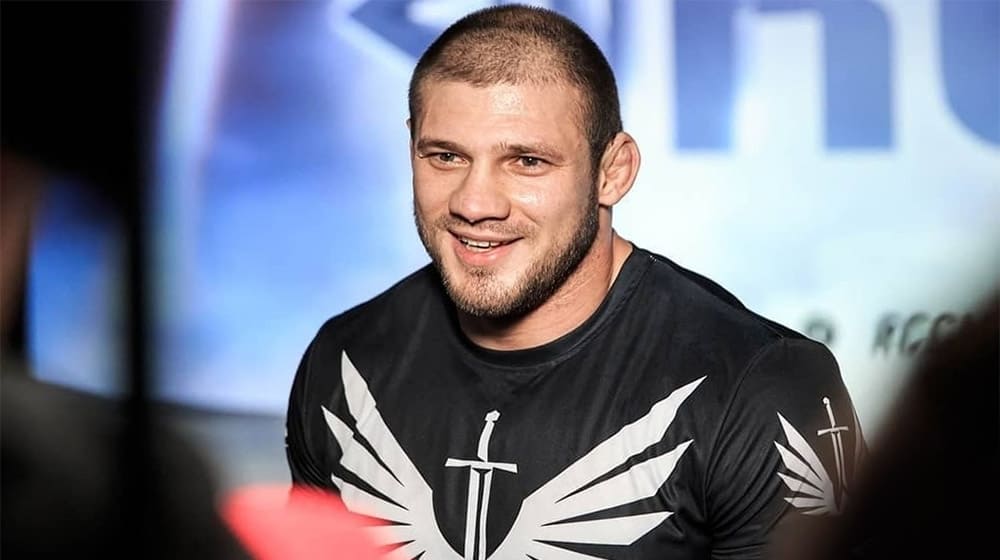 «Уральский Халк» дебютирует в UFC на турнире в Санкт-Петербурге