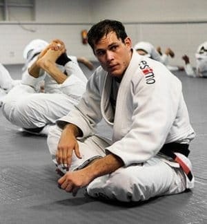 Роджер Грейси уволен из UFC