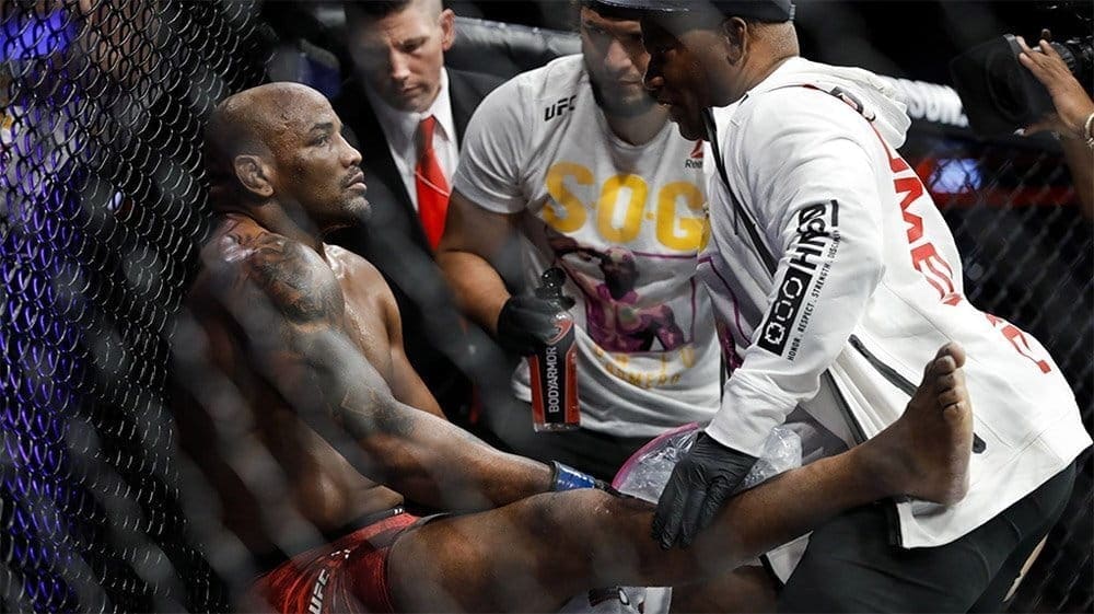 Слух: угол Йоэля Ромеро был готов выбросить полотенце в поединке против Роберта Уиттакера