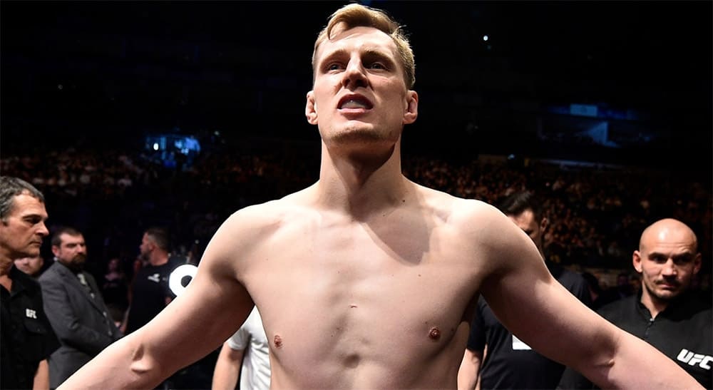 Александр Волков назвал трусом Фрэнсиса Нганну