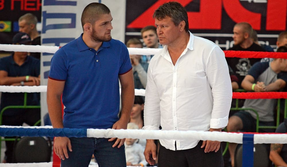 Олег Тактаров показал, как боролся с Хабибом
