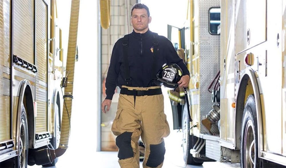 Стипе Миочич продолжает работать пожарным за две недели до боя с Даниэлем Кормье