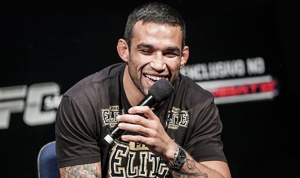 Фабрисио Вердум выбывает из состава участников UFC 196