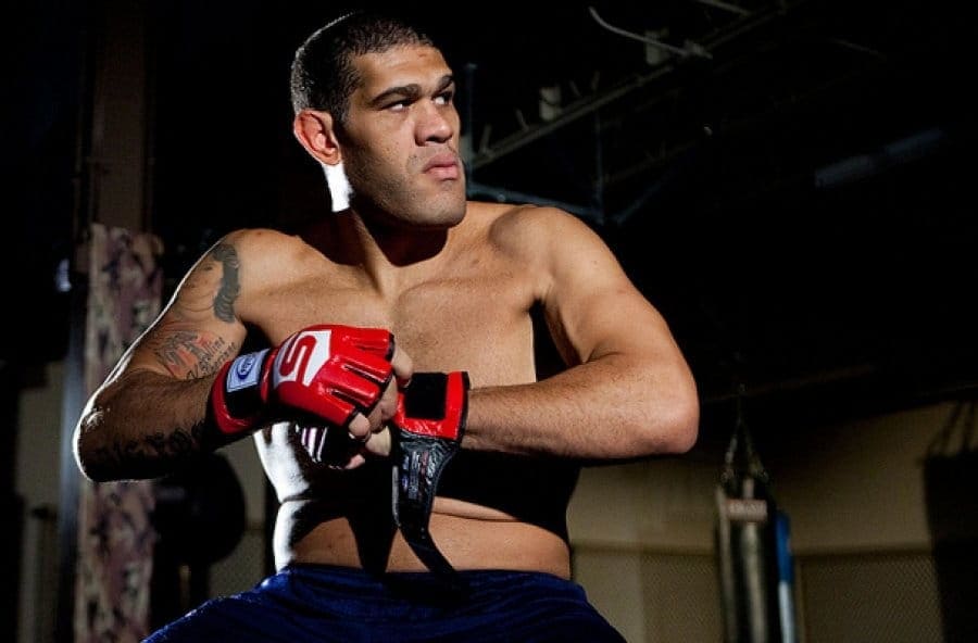 Антонио "Бигфут" Сильва (Antonio “Bigfoot” Silva)
