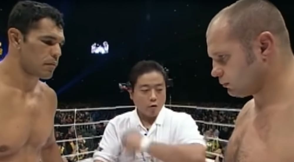 Федор Емельяненко против Антонио Родриго Ногейры на турнире PRIDE в 2004 году