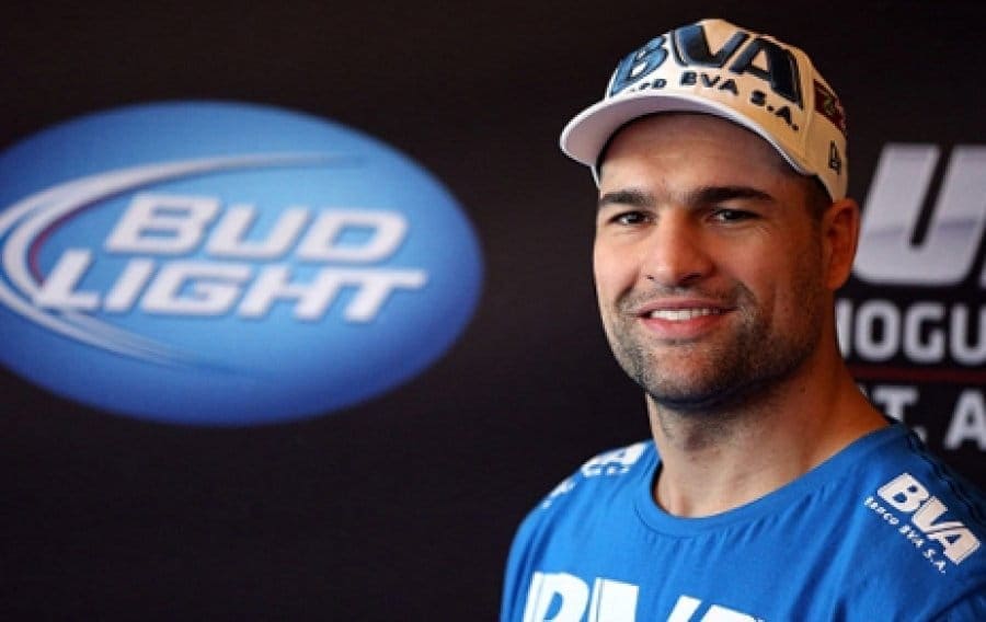 Маурисио Шогун Хуа ( Mauricio "Shogun" Rua)