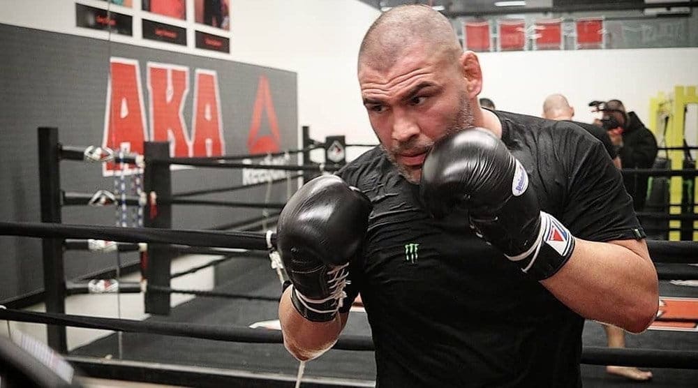 Кейн Веласкес подписал новый контракт с UFC, проведет следующий бой 17 февраля