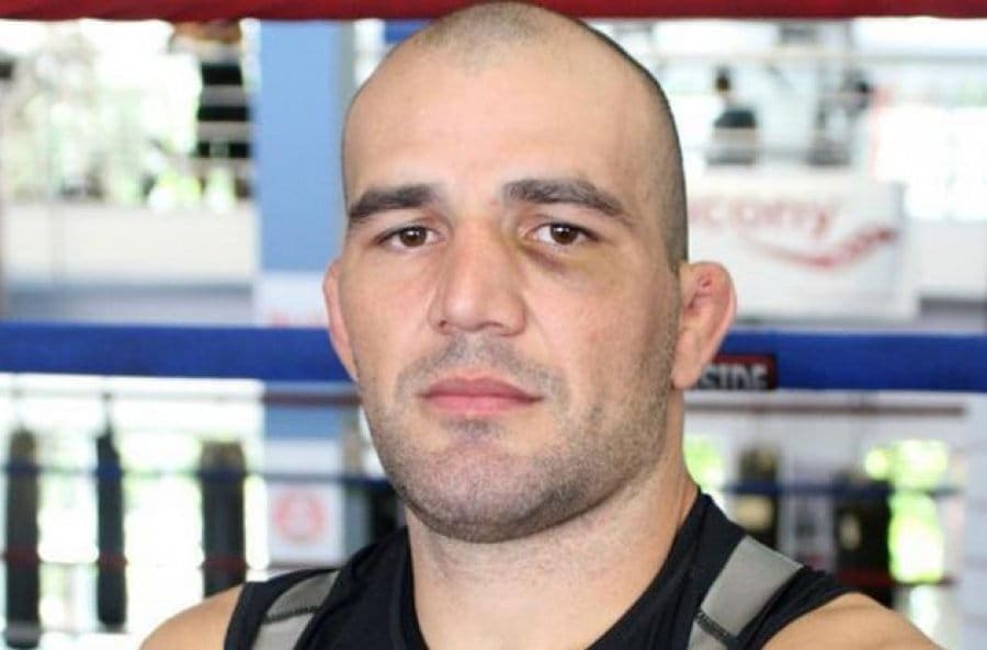 Джон тейшейра. Гловер Тейшейра. Glover Teixeira. Гловер Тейшейра 2000 год.