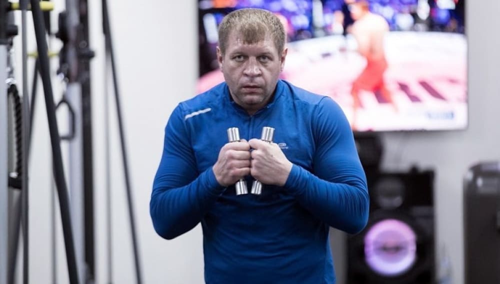 Емельяненко возмущен гонораром, который запросил Шлеменко