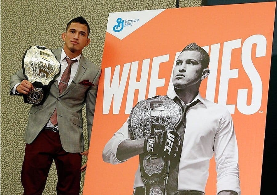 Энтони Петтис