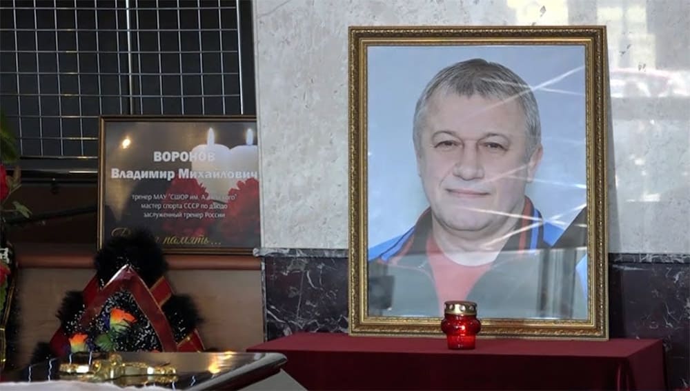 Старый Оскол проводил в последний путь тренера Федора Емельяненко