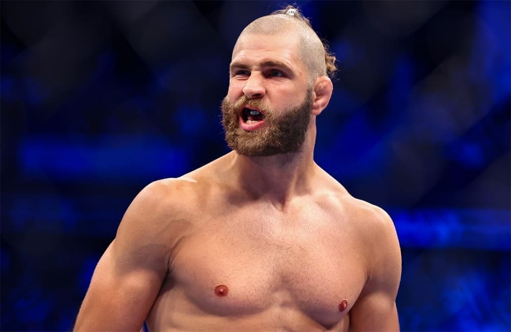 Президент UFC рассказал, как Иржи Прохазка получил травму